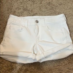 White American eagle shorts